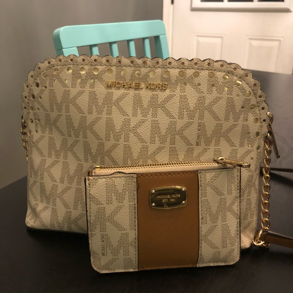 Michael Kors Purse & Wristlet